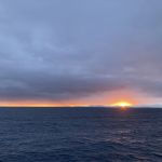 Sonnenuntergang am Schiff